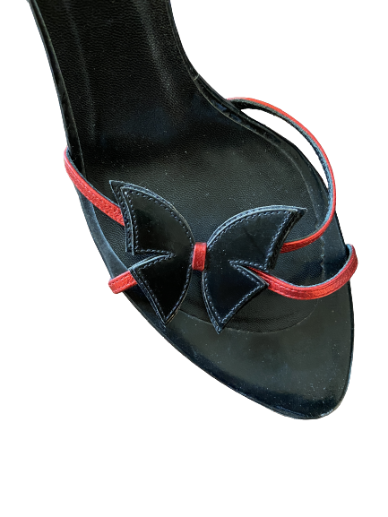 Curved Heel Metallic Butterfly Sandals 39 (8.5/9)