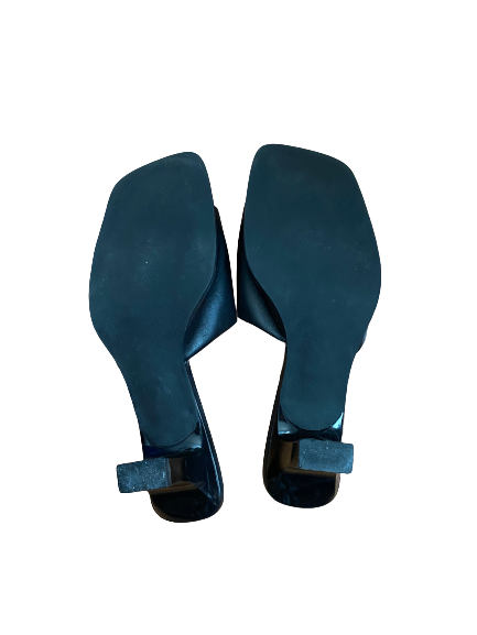 Basic-But-Not Comfy 90s Heels 9