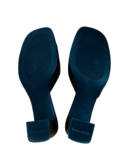The Narrow Heel in Black 5.5 (5)