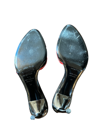Curved Heel Metallic Butterfly Sandals 39 (8.5/9)